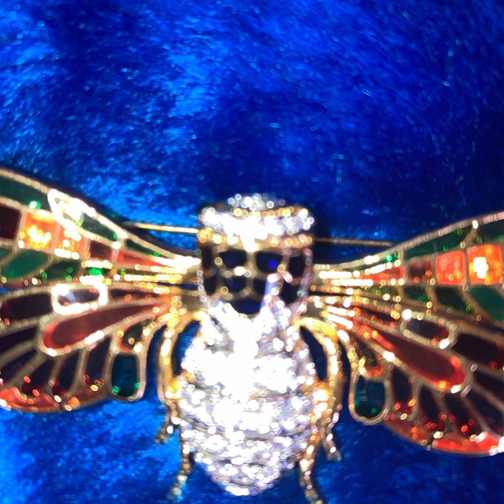 A RARE Joan Rivers Cicada  Colorful Insect Brooch - Picture 3 of 9